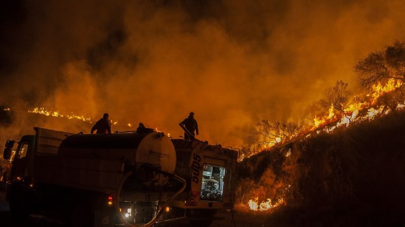 Contienen un incendio forestal camino a El Rodeo