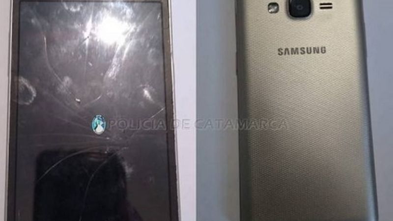 Recuperan dos celulares