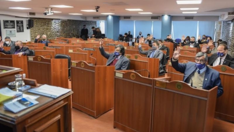 Aprobaron con modificaciones la Ley de expropiaciones y volvió a Diputados