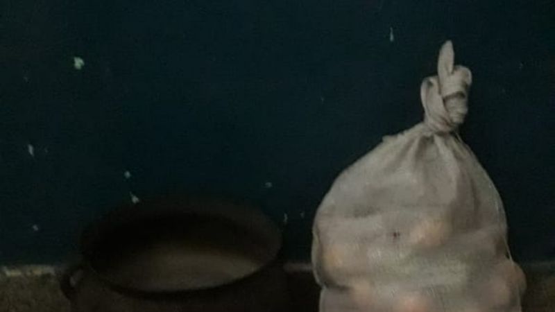 Le robaron a una jubilada una olla, un machete y una bolsa de naranjas