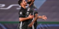 Moussa Dembelé marcó un 'doblete' en la victoria del Olympique Lyon. 