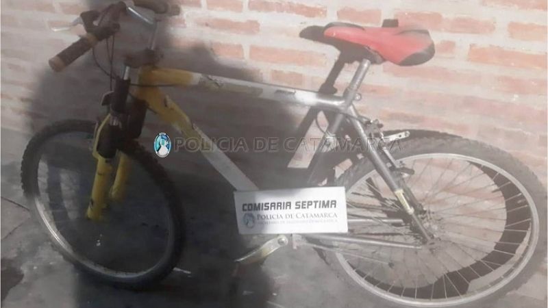 Entregó una bicicleta robada