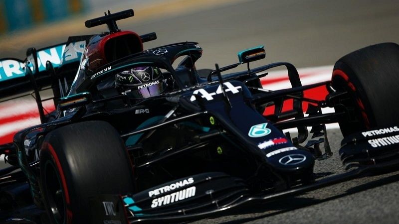 Lewis Hamilton quedó adelante por 59 milésimas