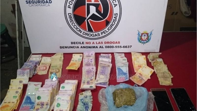 Detienen a personas, y secuestran drogas y dinero en Recreo
