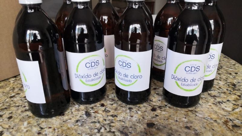 Advierten sobre los peligros de tomar dióxido de cloro