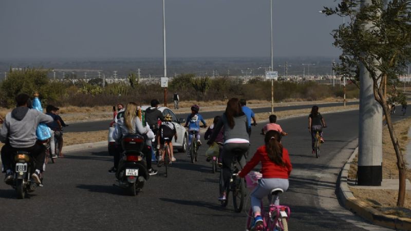 Vecinos participaron de peregrinación en bicicleta