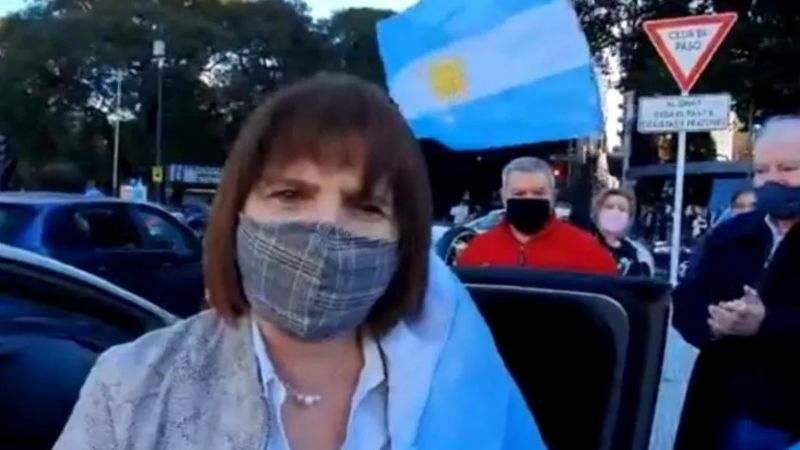 Bullrich dijo que Macri "estaba muy contento" por la marcha del 17A