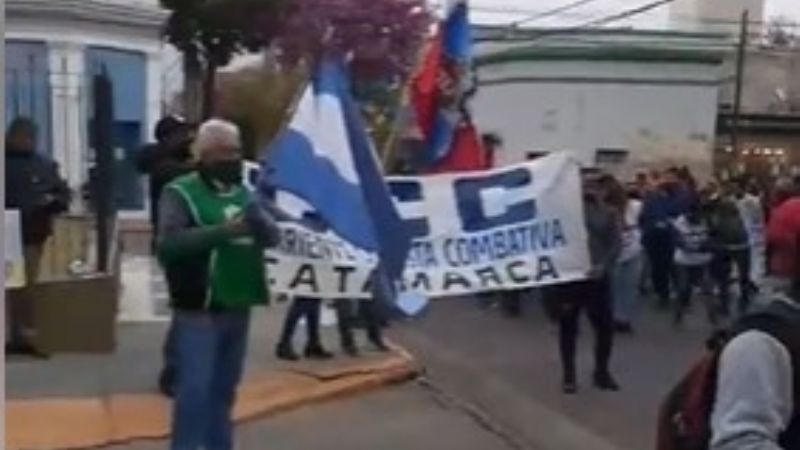 Otro miércoles de protesta frente a la Legislatura