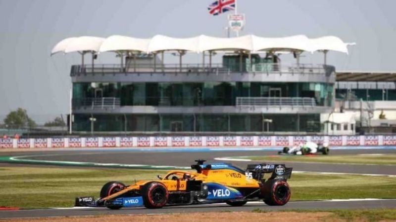 La F1 en Inglaterra y el 3er. descenso en italia, lo más atractivo