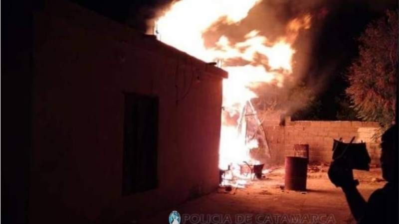 Cortocircuito provocó un incendio en una vivienda