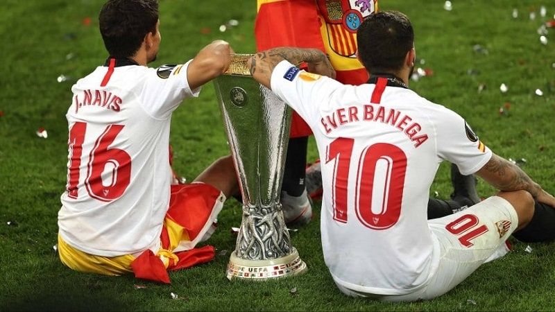Éver Banega se despide campeón, igualando récord de Simeone