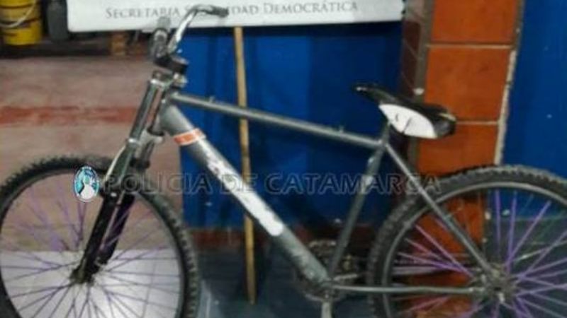 Ladrones golpearon a un joven para robarle la bicicleta