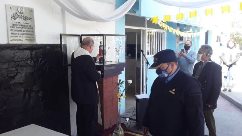 Entronizan una imagen de San José en la Comisaría Sexta