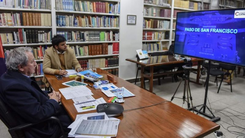 “La descentralización de la economía va a generar un país más justo y más federal”