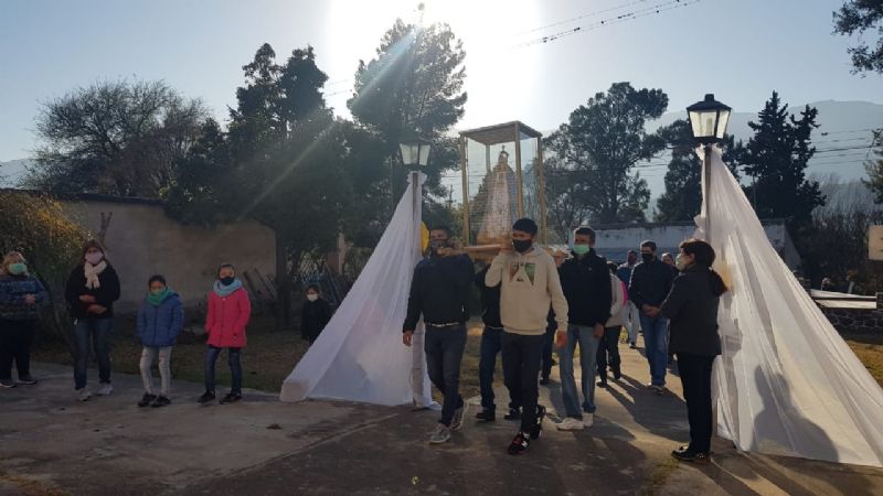 Peregrinación mariana en Paclín