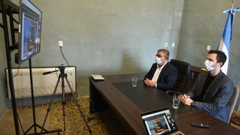 Jalil dialogó con empresa de software para generar trabajo