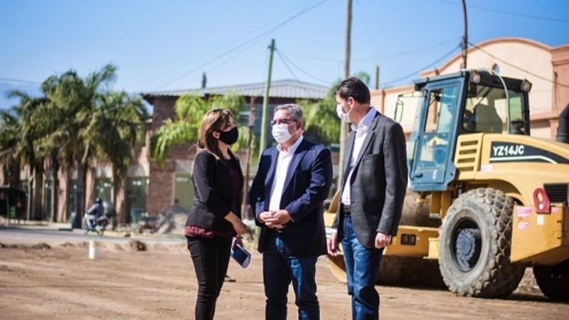 Recorrieron la obra de remodelación de la Plaza de San Isidro