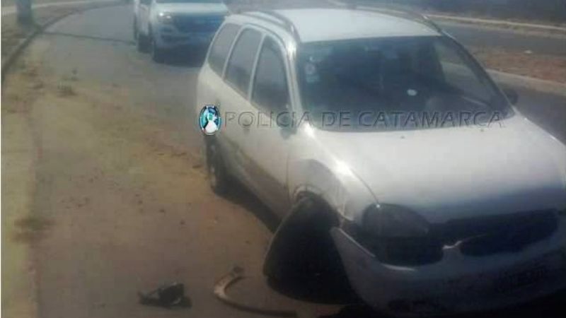 Automovilista impactó contra una columna de cemento