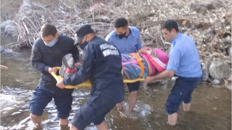 Cayó a un barranco mientras hacía senderismo