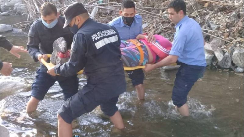 Cayó a un barranco mientras hacía senderismo