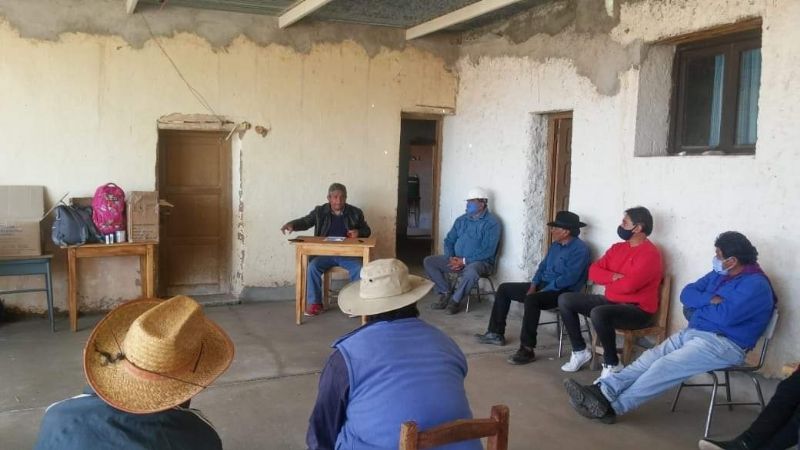 El intendente Gómez llevó respuestas a vecinos de Agua Amarilla