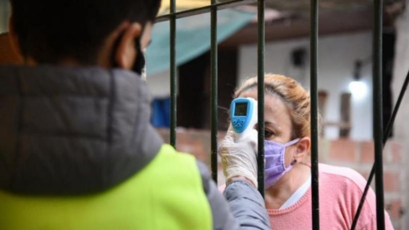 El peor día en Tucumán: 3 muertos y 141 casos