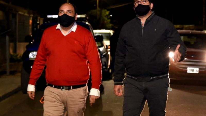 Saadi inauguró la nueva iluminación de dos barrios