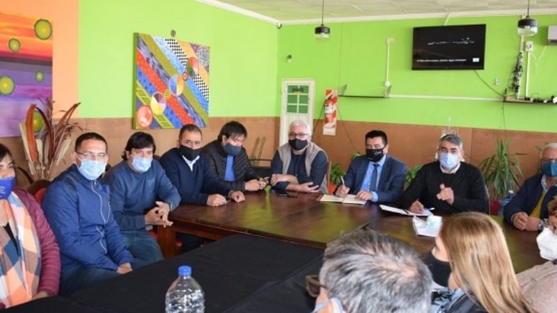 Gordillo se reunió con intendentes del Este provincial