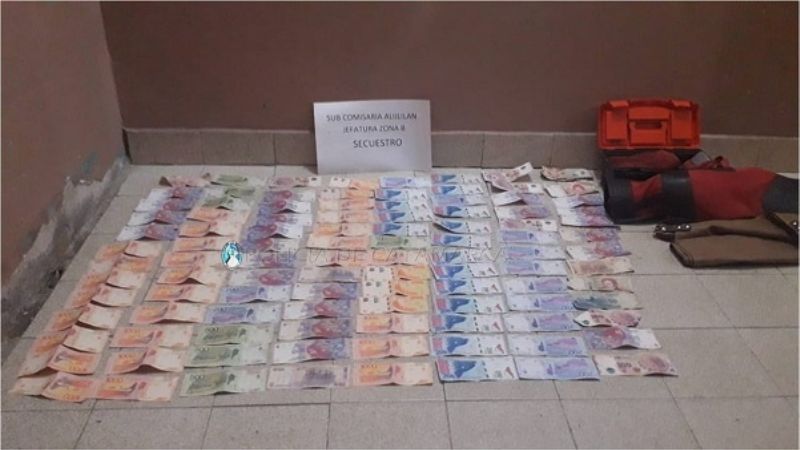 Cuatro detenidos por participar de una riña de gallos