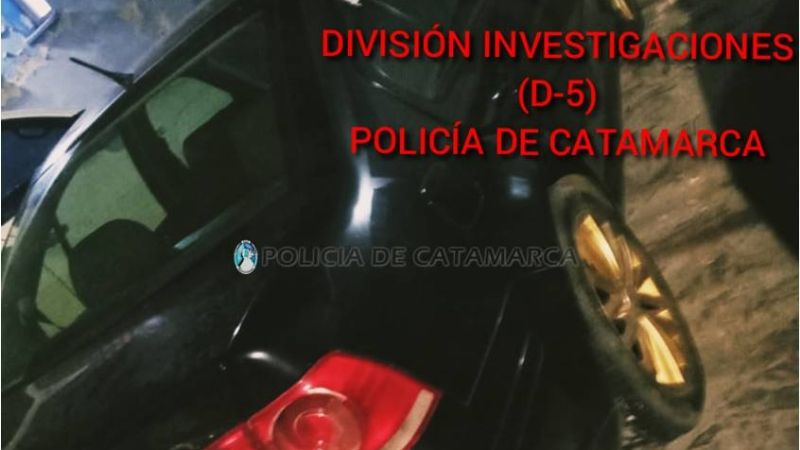 Con la excusa de probar un auto para comprarlo, se subieron y escaparon