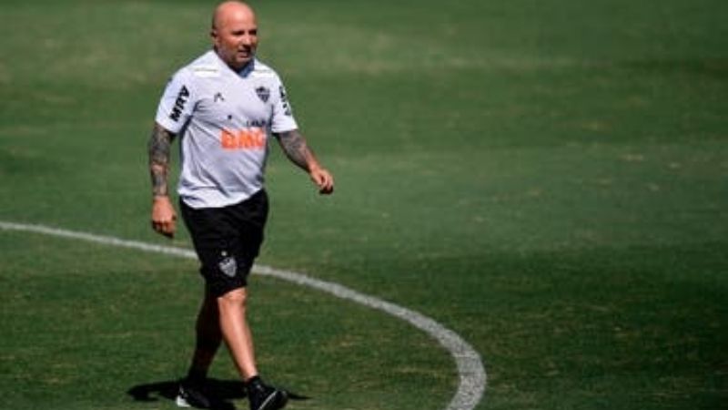 Sampaoli quiere arrebatarle otro jugador a Boca