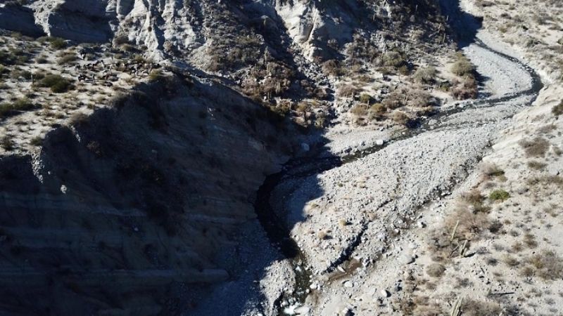 El Gobernador recorrió la locación para el nuevo dique de Ampajango