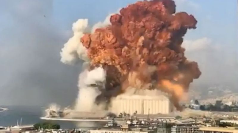 Explosión en el puerto de Beirut: estalló un depósito y hay al menos 27 muertos