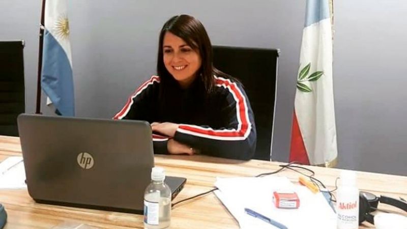 “Vamos hacia una doble escolaridad virtual a partir de 2021”