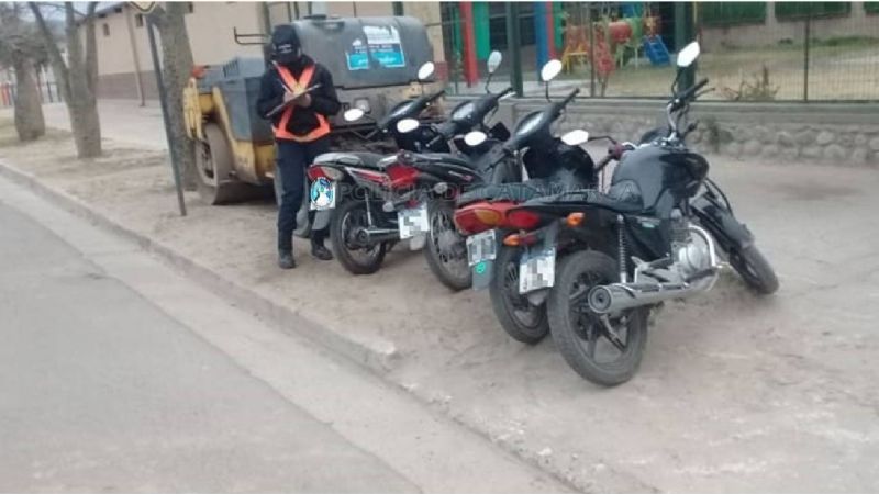 Una decena de vehículos al corralón por infracciones