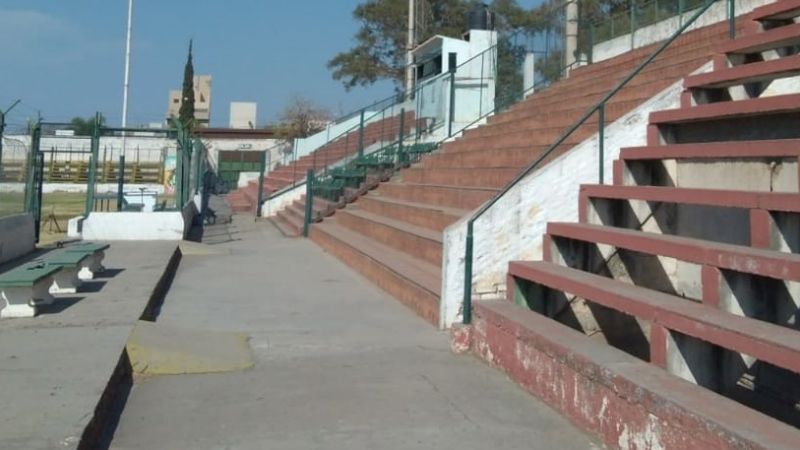 La Liga Catamarqueña reparó la bomba de agua y alista la cancha