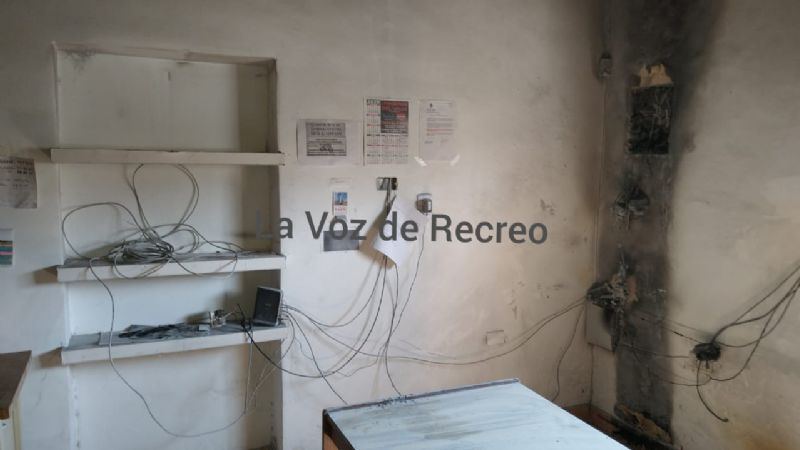 Incendio en oficinas del Registro del Automotor Recreo