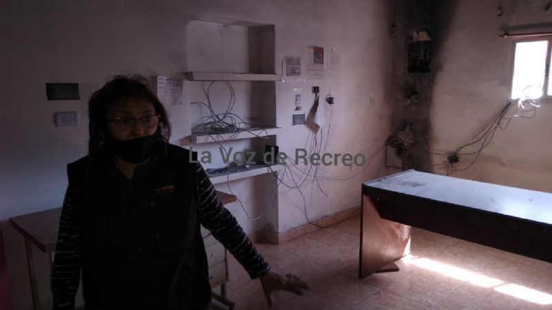 Incendio en oficinas del Registro del Automotor Recreo