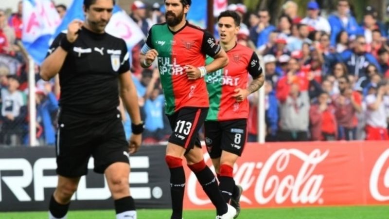 "El Loco" Abreu se mandó una de las suyas como DT-Jugador