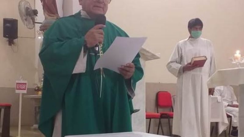 Asumió el nuevo párroco de la Sagrada Familia, en Villa Cubas