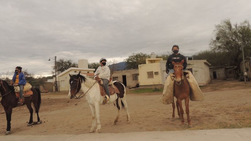 Santa Rosa de Lima llegó a sus devotos en caravana