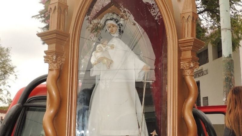 Santa Rosa de Lima llegó a sus devotos en caravana