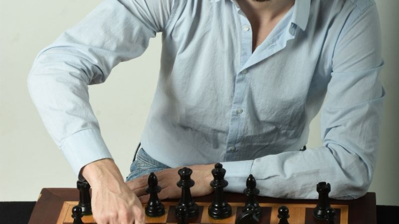 El correntino Flores repitió en el Ajedrez Solidario por Isabella