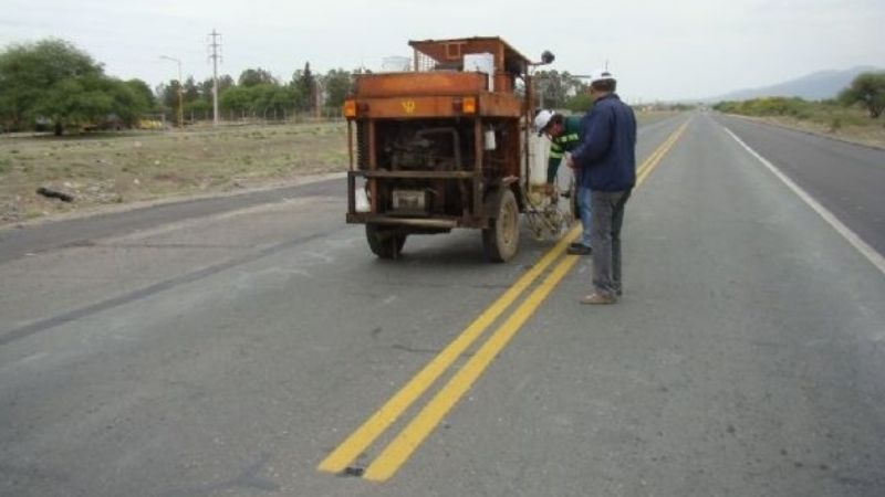 Demarcación de calzada entre la Circunvalación y Nueva Coneta