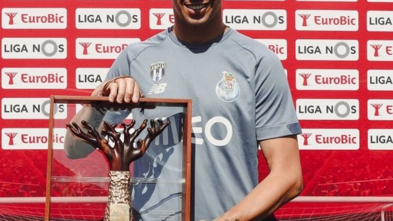 Marchesín, el mejor arquero del año en la liga de Portugal