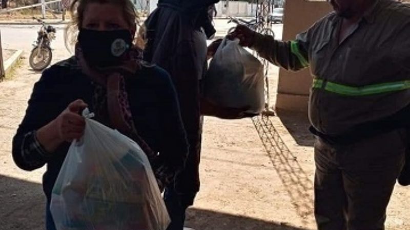 Entregaron bolsones alimentarios a municipales