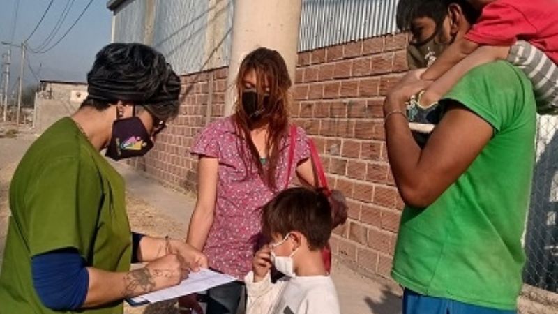 Operativo sanitario en asentamientos barriales de la Capital