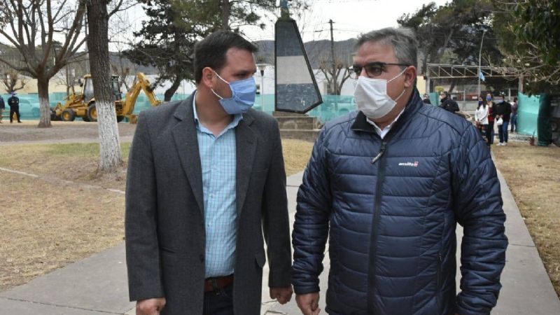 Jalil supervisó obras y entregó elementos en Paclín