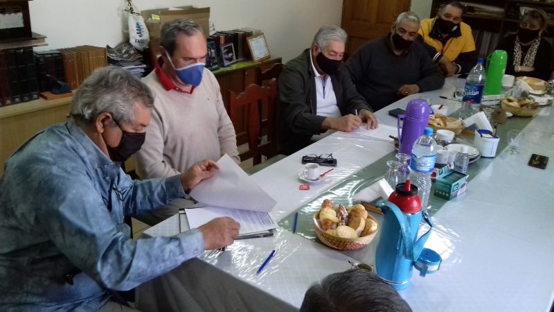 Los empleados de comercio no trabajarán el lunes 28