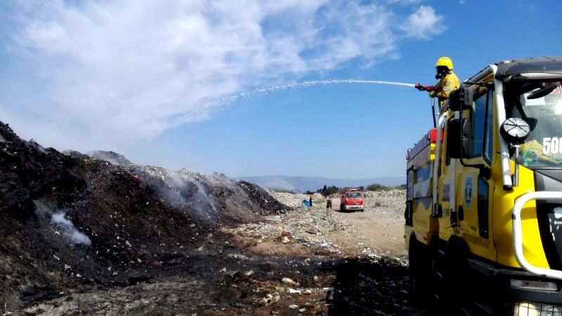 Incendio de basura en la Planta de Tratamiento de Residuos